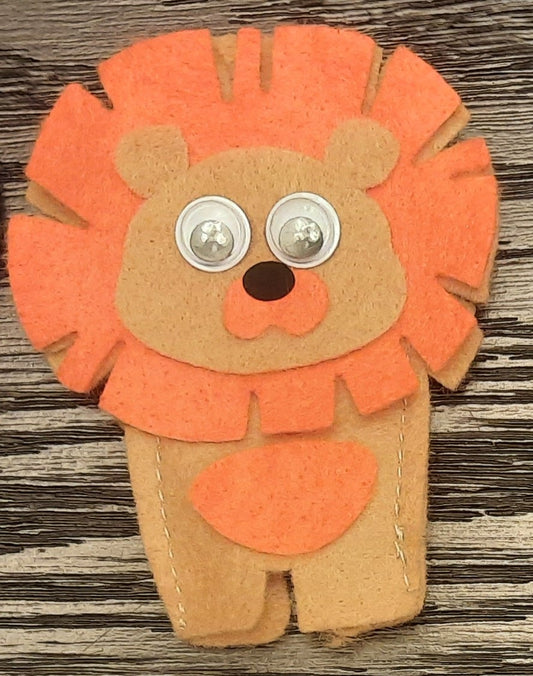 063- Lion Finger Puppet