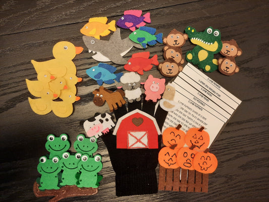 098- Glove Finger Puppet Set